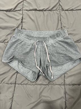 Motherhood Maternity Heather Gray French Terry Underbelly Shorts size Medium